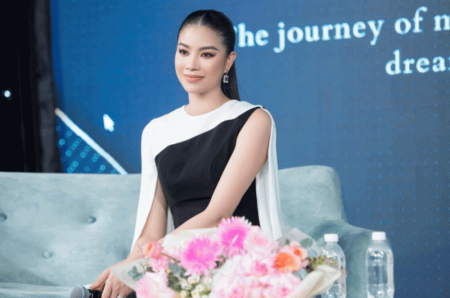 Hoa hậu Phạm Hương gặp sự cố khi đang trượt tuyết cùng con trai, phải nhập viện khâu vết thương