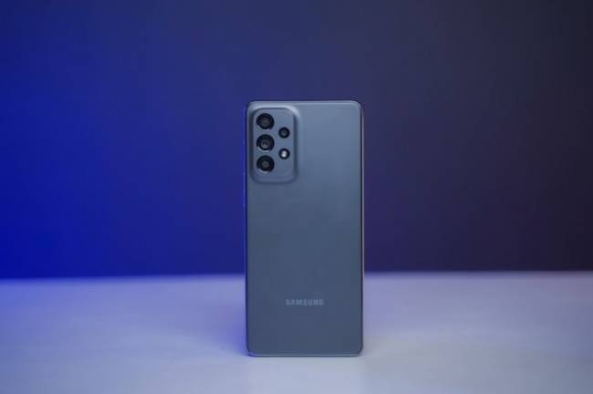 Tại sao dân công nghệ sẽ mua Galaxy A73 5G - siêu phẩm cận cao cấp nhà Samsung có gì hay?