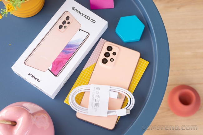 Cập nhật giá Galaxy A53 5G sau khi Galaxy A54 5G ra mắt
