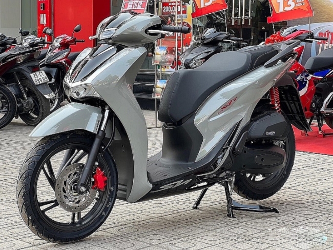 Giá xe Honda SH 2022 nửa cuối tháng 3: Lao dốc khiến dân tình sốt xình xịch