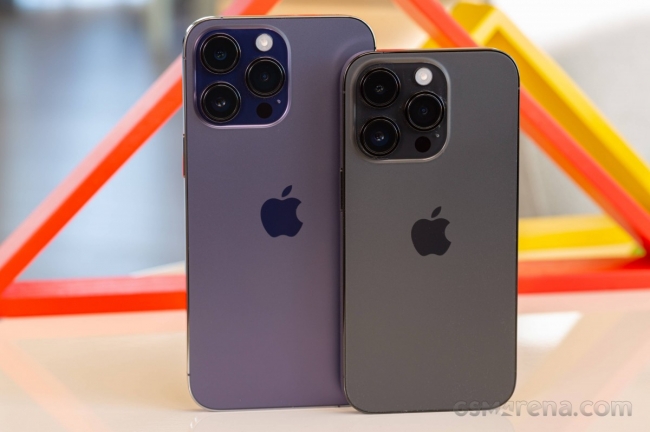 Apple vẫn là vua smartphone cao cấp, thị phần gấp ba lần tất cả các hãng Android cộng lại