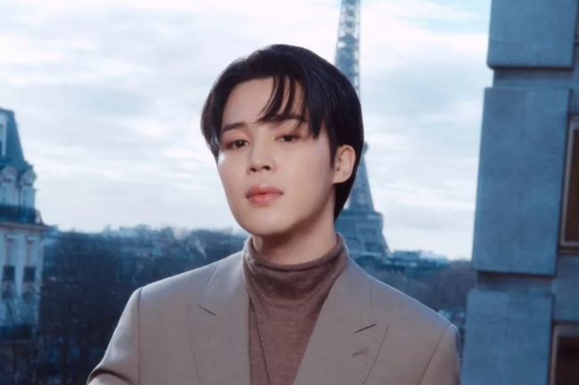 Jimin (BTS) là nghệ sĩ solo Hàn Quốc đầu tiên đạt vị trí số 1 trên BXH Oricon
