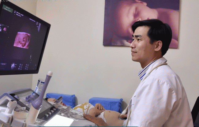 Netizen chỉ trích nữ sinh lớp 12 làm ‘chuyện ấy’ từ lớp 8, bị viêm nhiễm nặng do không phòng tránh