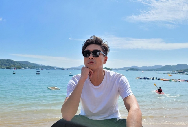 Sao nam nổi tiếng bị tố có hành vi quấy rối, trò đùa nhạy cảm với nữ đồng nghiệp