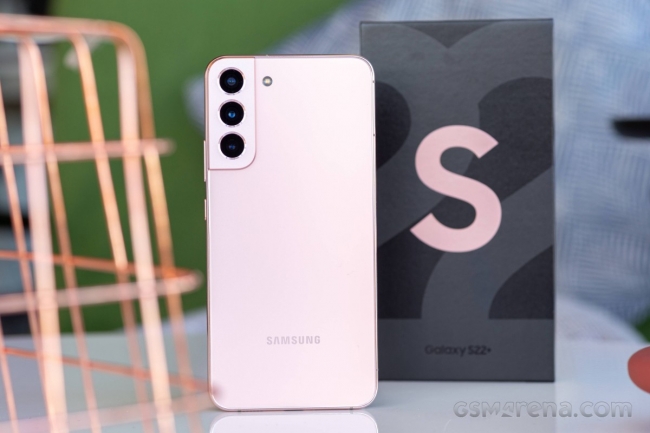 Giá đập hộp Galaxy S22 Plus chính hãng hiện tại là bao nhiêu?