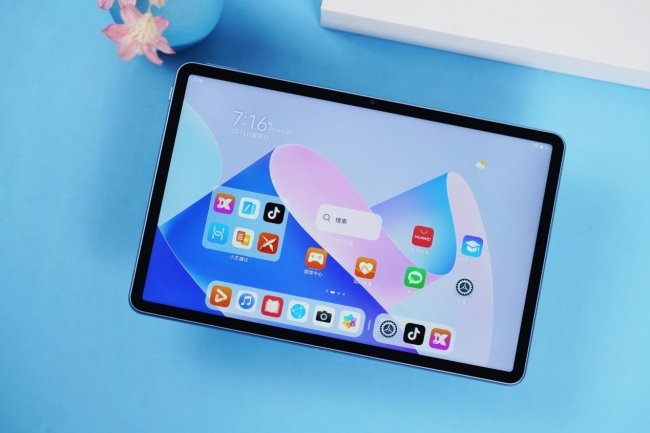 Trên tay Huawei MatePad 11, sang xịn mịn như iPad Pro M2, bán rẻ hơn iPad Gen 10 gần 2 triệu
