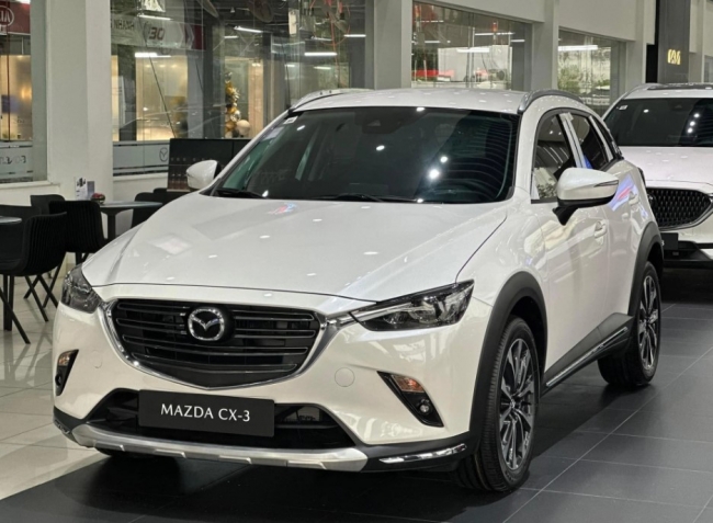 ‘Mối đe dọa’ Kia Seltos giảm giá ‘sập sàn’ 100 triệu đồng, khiến cho Hyundai Creta ‘dựng tóc gáy’