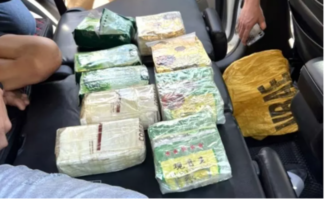 Tóm gọn ông trùm vận chuyển 9kg ma túy trên cao tốc Hòa Liên – La Sơn