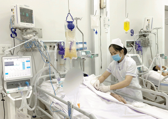 TP Hồ Chí Minh: 1 trong 6 bệnh nhân ngộ độc botulinum sau khi ăn nước mắm để lâu đã tử vong