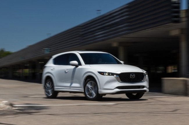 Mazda CX-5 2023 âm thầm đổ bộ Việt Nam, chuẩn bị ‘đánh úp’ khiến Honda CR-V ‘không kịp trở tay’