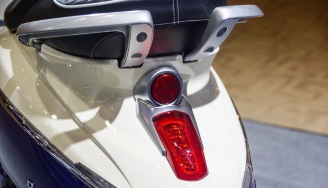 Peugeot ra mắt mẫu xe tay ga cao cấp mới với loạt trang bị hơn hẳn Honda SH