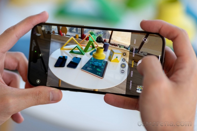 Dòng iPhone 15 sẽ có nâng cấp lớn về camera, liệu có đủ sức đánh bại Galaxy S23 Ultra?