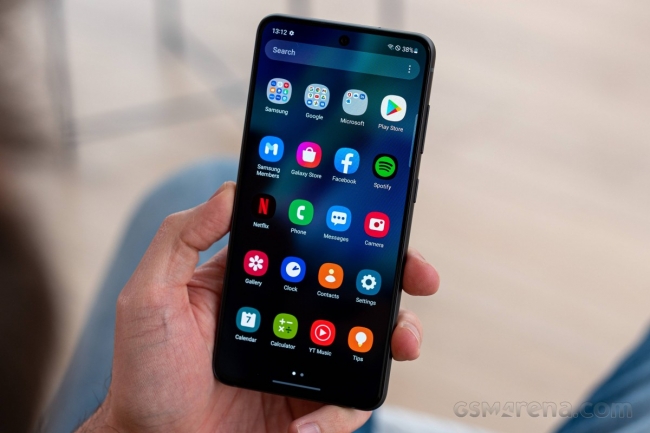 Chiếc điện thoại Samsung giảm khủng gần chục triệu, màn to hơn Galaxy S23, camera xịn hơn iPhone 14
