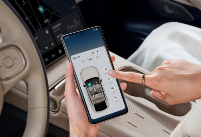 Đại kình địch của Galaxy S23 Ultra ra mắt, tính năng xịn hơn iPhone 14 Pro Max, điều khiển được ô tô