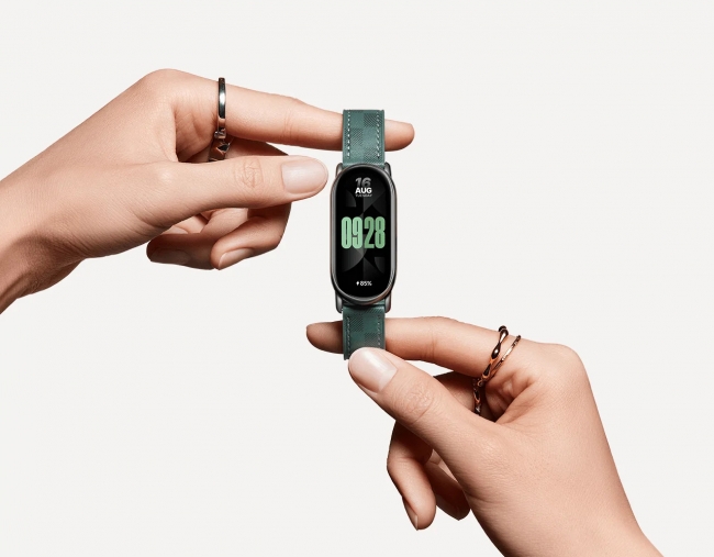 Xiaomi Smart Band 8 chính thức ra mắt: Màn hình 60Hz, pin dùng 2 tuần, giá chỉ 890.000 đồng