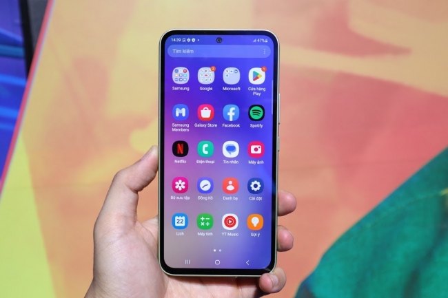 Hé lộ chip trên người thừa kế vua Android tầm trung Galaxy A54 5G