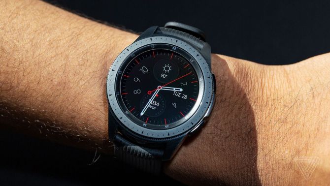 Samsung Galaxy Watch - siêu phẩm đồng hồ thông minh, giá 6,99 triệu đồng