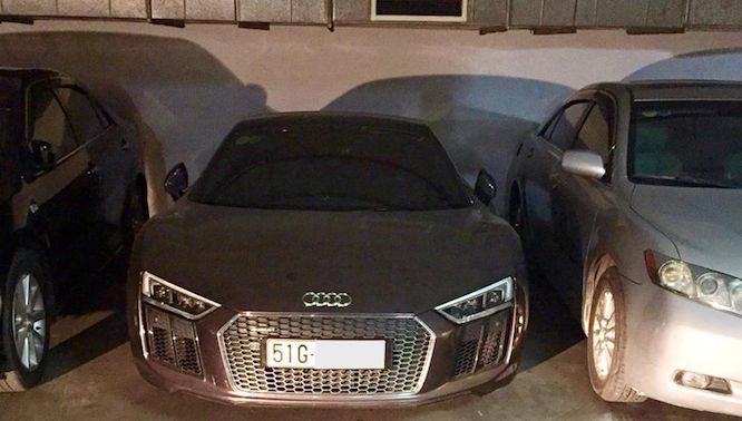 Siêu xe Audi R8 V10 Plus 