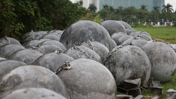 Từ ngày SVĐ giải toả 40 quả cầu đá, Việt Nam đá trận nào thắng trận đó