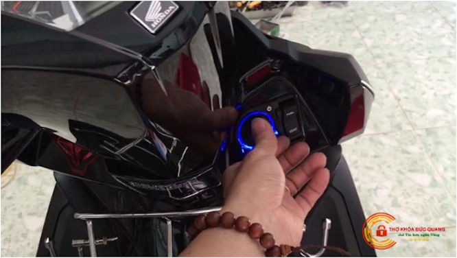 Thợ khóa Đức Quang – địa chỉ lắp Smartkey xe máy giá rẻ, uy tín