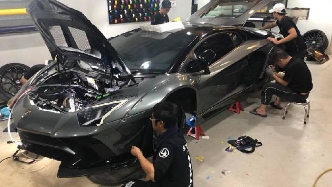 Hãng độ nổi tiếng Nhật Bản Liberty Walk chính thức có mặt tại Việt Nam