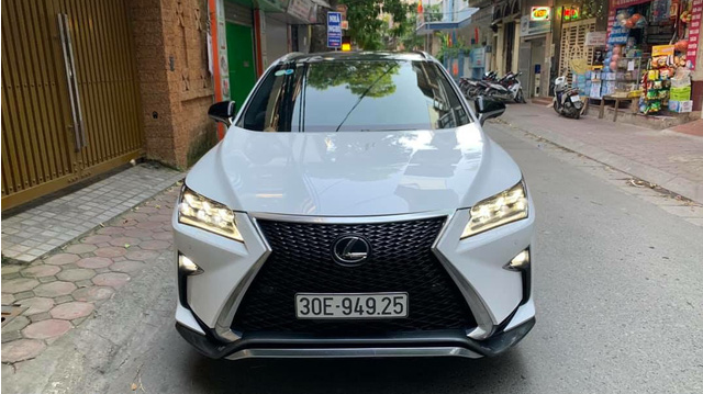 Rao Lexus RX350 F-Sport giá hơn 3,6 tỷ đồng, chủ xe tuyên bố: 