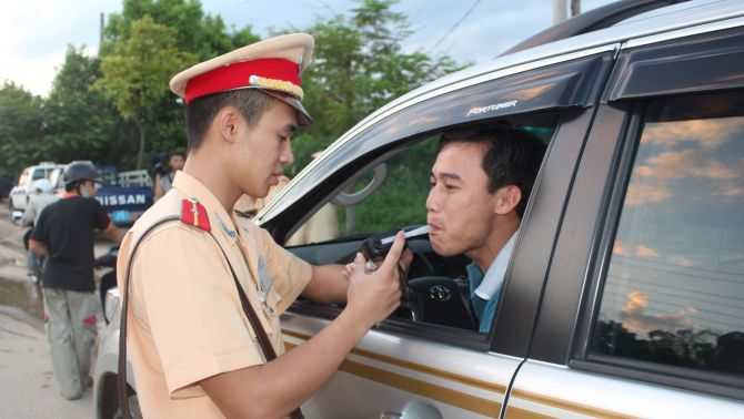 Ngân sách Nhà nước thu hơn 10 tỷ đồng chỉ trong 3 ngày tổng kiểm tra giao thông đường bộ