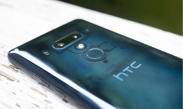 Giữa tình hình khó khăn, HTC thay CEO mới