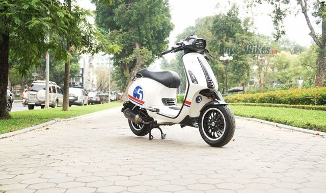 Vespa Sprint ‘độc nhất vô nhị’ tại Việt Nam, riêng tiền `lột xác` đã gấp 10 lần Honda Vision 