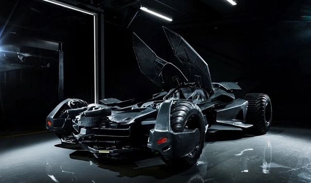 Siêu xe 'Người Dơi' Batmobile cực hiếm bất ngờ 'lên kệ' với giá khủng 