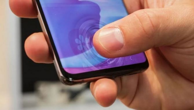 Samsung thừa nhận lỗi nhận diện vân tay trên Galaxy S10, sẽ tung bản cập nhật vá lỗi