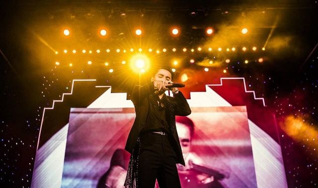 Sơn Tùng M-TP 'chơi lớn' khi đeo đồng hồ gần tỷ  lên sân khấu