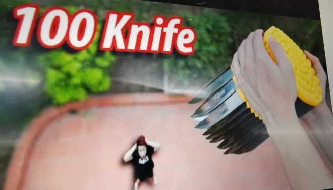 Cư dân mạng kêu gọi report video ‘thả 100 cái dao trên cao xuống’ của youtuber NTN Vlogs