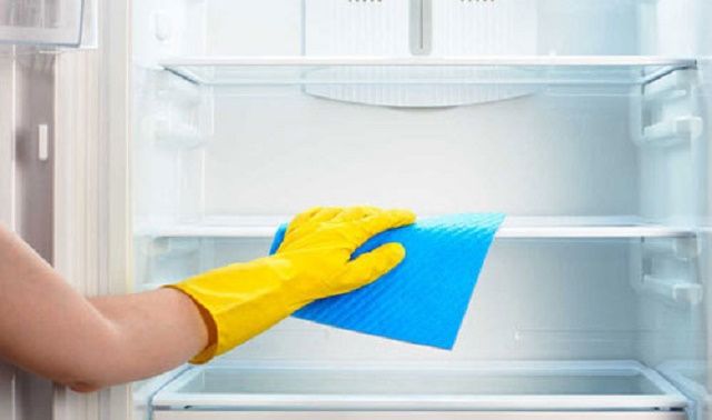 5 bước vệ sinh tủ lạnh bằng giấm 