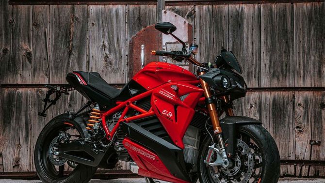 Tiết lộ giá bán của mẫu moto điện Energica Eva Ribelle 2020: Đắt hơn cả ô tô