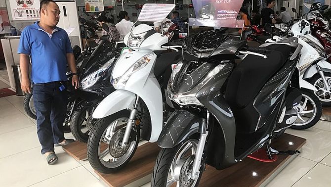 Nghịch lý Honda SH 150i 2019 đắt hơn cả phiên bản thế hệ mới, ‘đội giá’ 34 triệu đồng