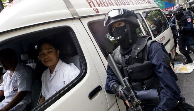 NÓNG: Binh sĩ Thái Lan nổ súng khiến 12 thiệt mạng