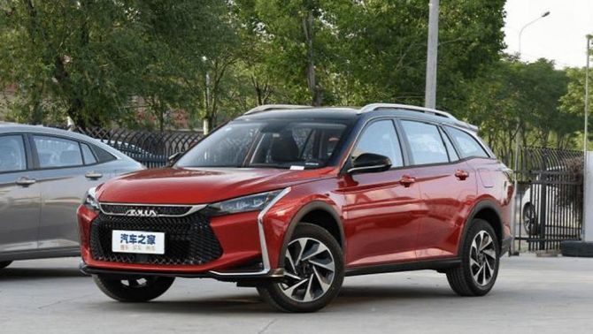 Toyota Fortuner, Hyundai Santa Fe có thêm đối thủ cực ngầu, động cơ tăng áp, giá chỉ 275 triệu đồng