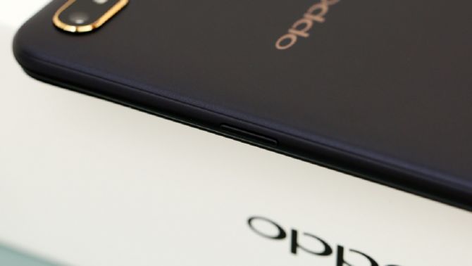 Bảng giá điện thoại Oppo tháng 6/2020:Giảm giá mạnh, cạnh tranh iPhone, Samsung