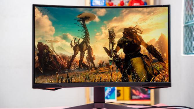 Trải nghiệm màn hình gaming Odyssey G7: Thiết kế ấn tượng, chất lượng hiển thị tốt