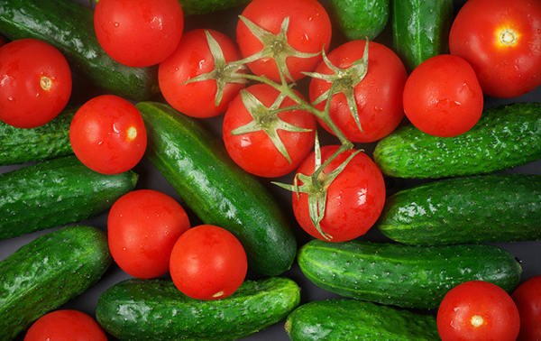 Trẻ hóa da mịn màng, trắng sáng với mặt nạ cà chua