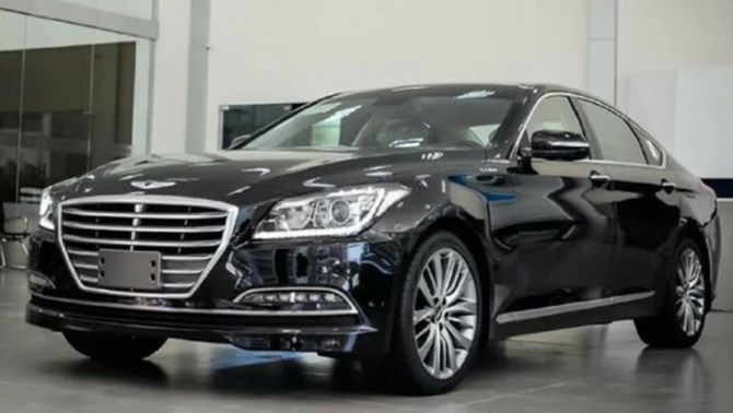 Xế khủng Hyundai Genesis giảm cực ‘căng’ hơn 1 tỷ, giá siêu hời chỉ bằng Toyota Camry đời mới