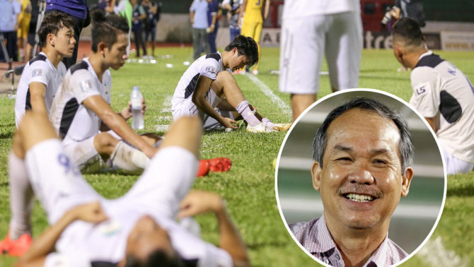 Vạ miệng, HLV Hoàng Anh Gia Lai bị ‘bóc phốt’ ép cầu thủ đang chấn thương phải ra sân thi đấu?