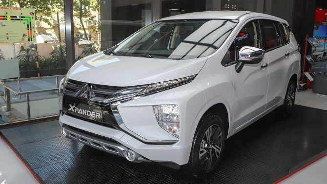 Mitsubishi Xpander giảm giá và ưu đãi dồn dập, giá xe rẻ đến bất ngờ trong đầu tháng 11
