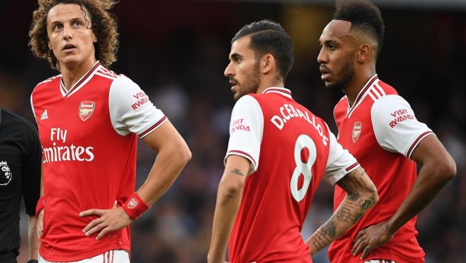 Ngoại hạng Anh có biến: 'Sao xịt' Arsenal đấm đồng đội rách mũi ngay trên sân tập