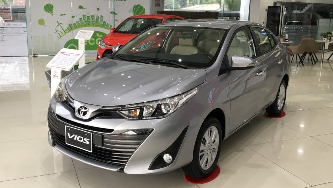 Bảng giá xe Toyota Vios mới nhất tháng 12/2020: Giá thấp nhất 470 triệu, 'so kè' cùng Hyundai Accent