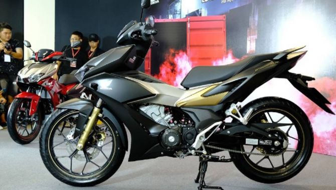 Honda Winner X bất ngờ hạ giá ‘khốc liệt’ tới 6 triệu sau chuỗi ngày tăng giảm thất thường