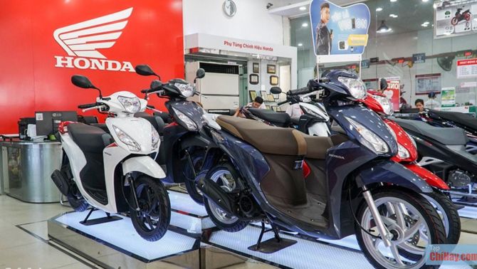 Honda Vision 2021 bất ngờ chênh giá gần 5 triệu đồng khi đối thủ Yamaha Janus tung ưu đãi khủng