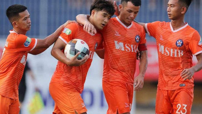 Kết quả Cúp Quốc gia 2021: Hà Đức Chinh chật vật giành vé đi tiếp trước đội 'nhược tiểu'