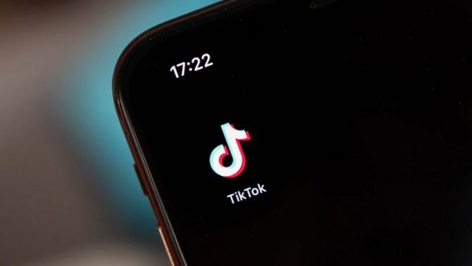 Apple đã bổ sung tính năng App Tracking Transparency ngăn chặn sự theo dõi của Tiktok